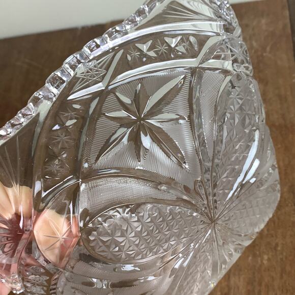 Violetta‎ Lead Crystal Hand-Cut Square Pinwheel detail serving decorative bowl - Picture 4 of 5